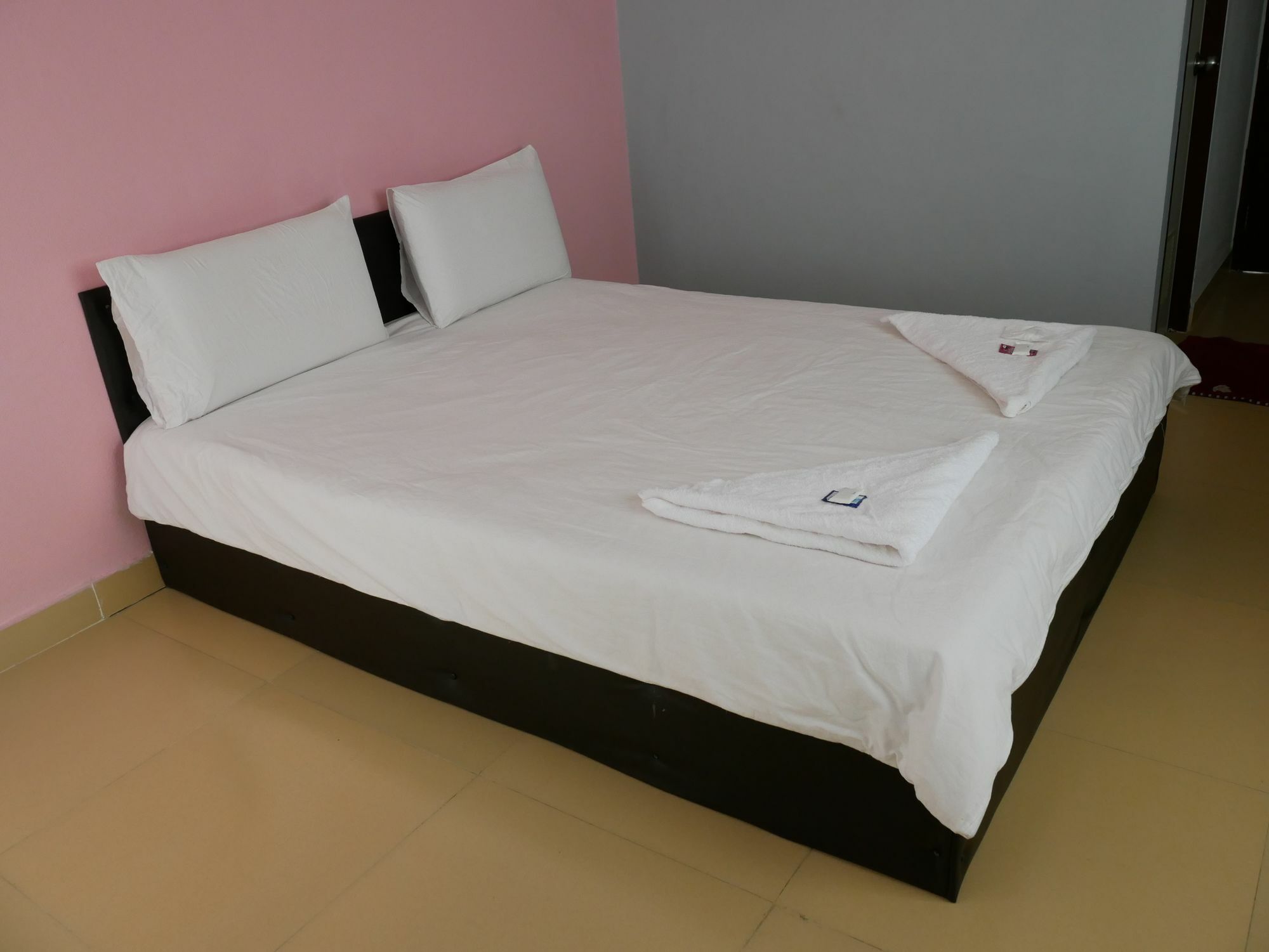 Siriwan Grand Garden Apartment Khonken Kültér fotó