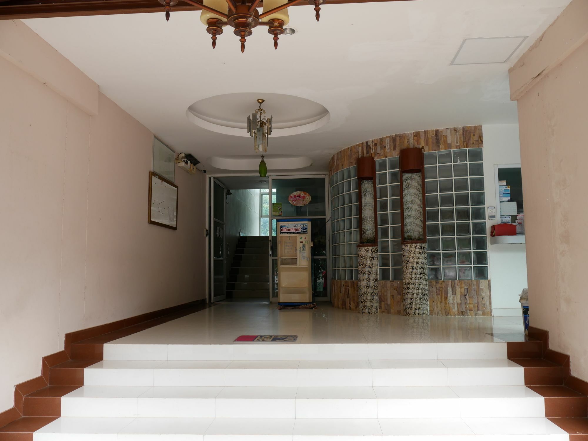 Siriwan Grand Garden Apartment Khonken Kültér fotó